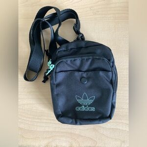 NWOT-Adidas Black Belt Bag with Aqua Details